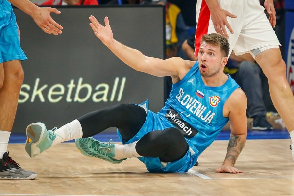 Đốt cháy! Doncic đã cố gắng hết sức để tạo ra sự giết chóc và giết chóc. Rất khó để giành chiến thắn