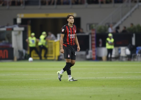 Duti: Magic Flute và Rabiot là những người mới bắt đầu của Milan, và Ricci không thể chơi bóng và kh