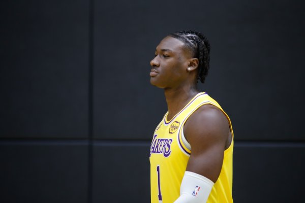 Quan chức của Lakers: Tình trạ