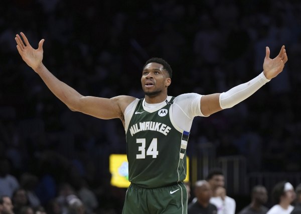 Cole Anthony trên Giannis Antetokounmpo: Tôi nghĩ anh ấy là người giỏi nhất thế giới. Anh ta đơn giả