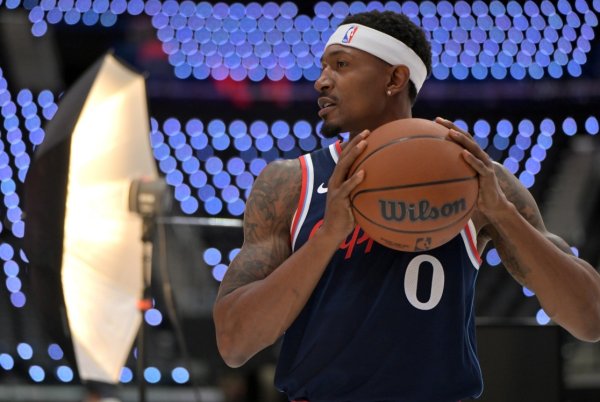 Bình luận: Với việc Paul Bill Bogdan đang có phong độ tốt, Clippers muốn Kaden giảm lượng tiêu thụ đ