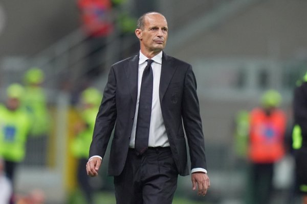 Trong top 4 đối đầu Serie A, AC Milan đang chiếm thế thượng phong với 4 chiến thắng, 3 trận hòa và 3