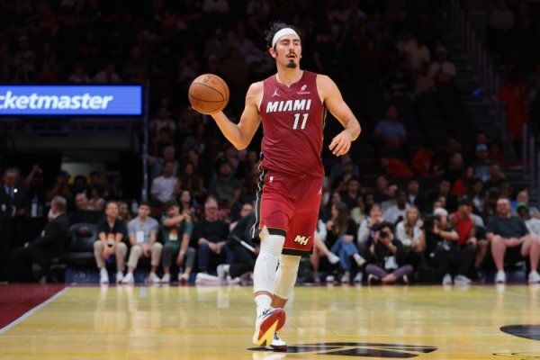 Spoelstra: Husker có ý chí sắt đá và sự bùng nổ. Anh ấy sẽ chứng tỏ sự hiện diện của mình trong vòng