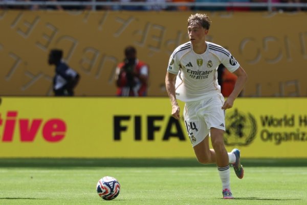 Phóng viên: Lý do Heizen vắng mặt là do cơ đùi trái quá tải